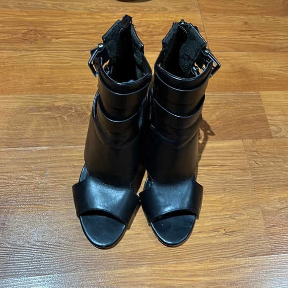 Ladies open toe shoes - Picture 7 of 10